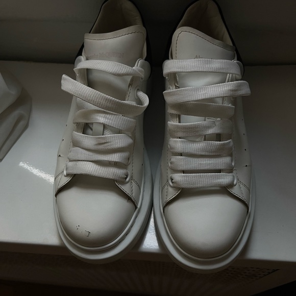 Alexander McQueen Oversized Sneakers - Picture 2 of 9